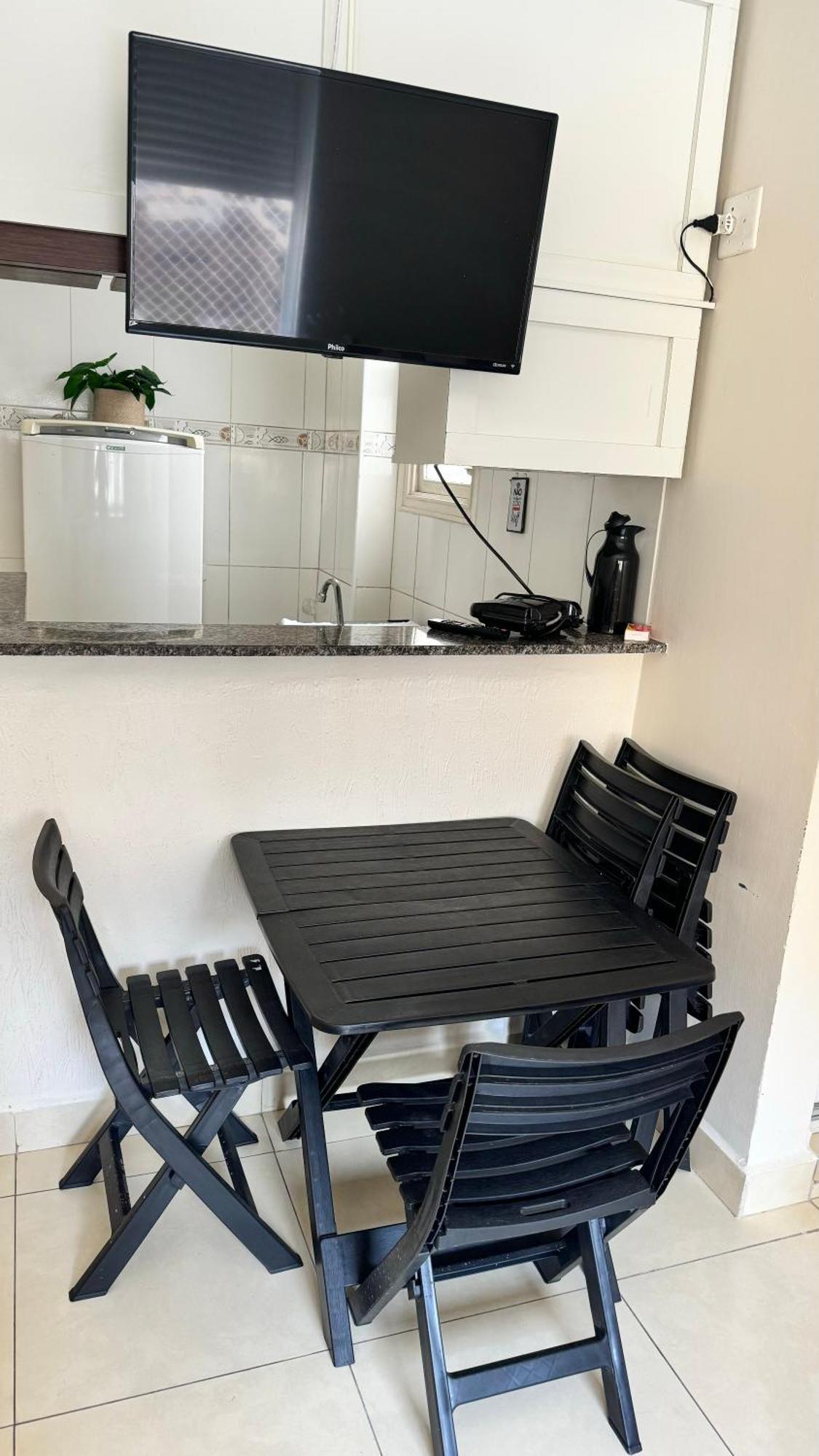 Pitangueiras Guarujá Apto com garagem Exterior foto